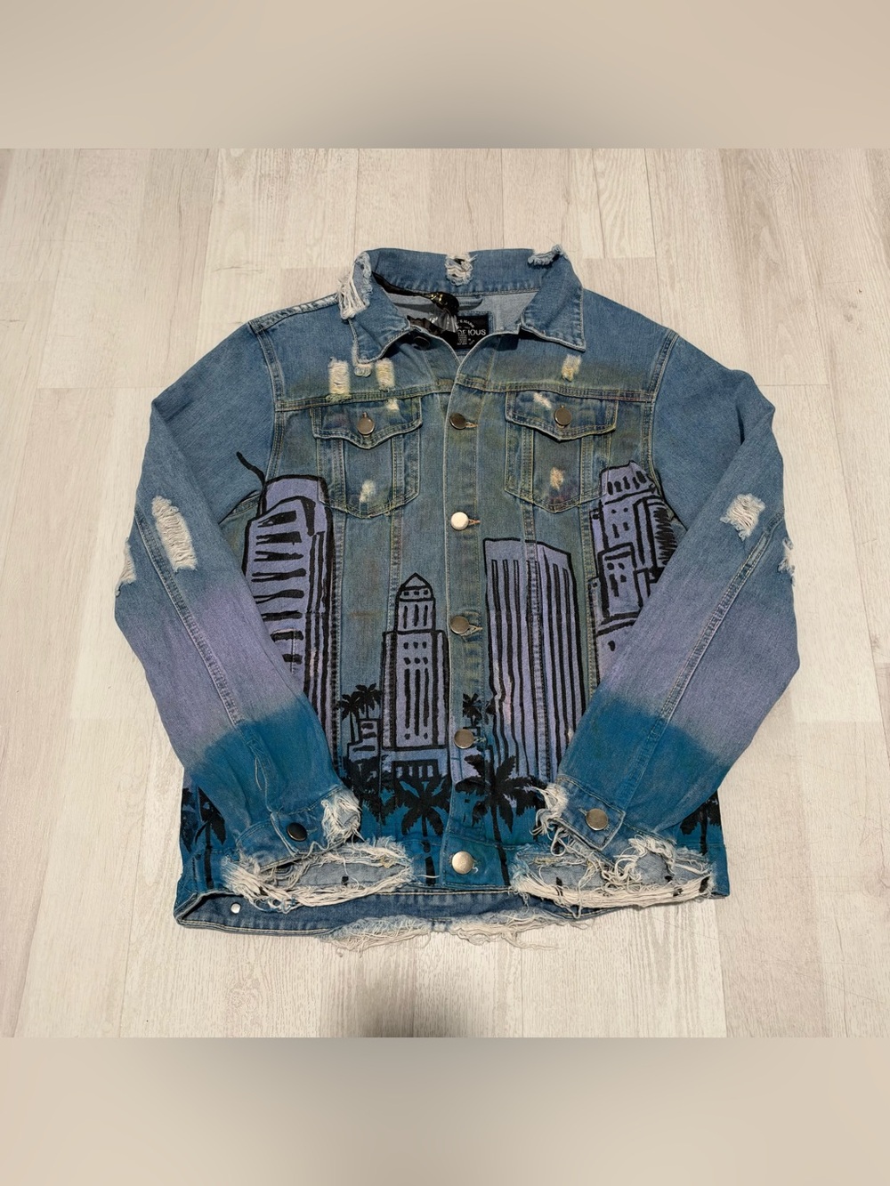 Victorious Men’s Painted Skyline Distress Denim Jacket Size M